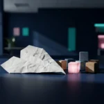 Zerknittertes Papierflugzeug und umgestürzte Holzklötze auf dunkelblauem Schreibtisch mit rosa Akzentbeleuchtung